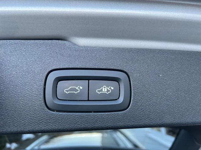 Volvo V60 Cross Country AWD Plus