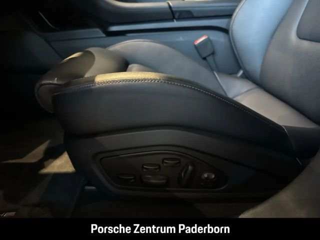 Porsche Taycan 4S Cross Turismo