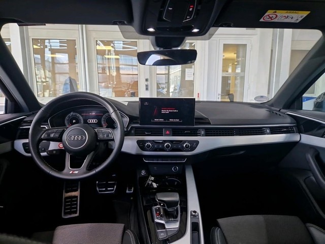 Audi A4 35 TFSI S-Line S-Tronic Sedan
