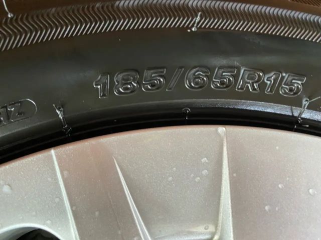 Toyota Yaris 1.0 VVT-i Comfort Hatchback