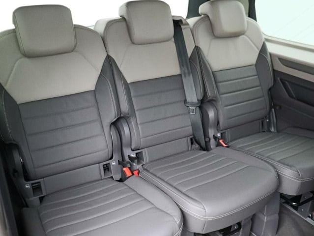 Volkswagen Multivan 2.0 TDI DSG Life T7
