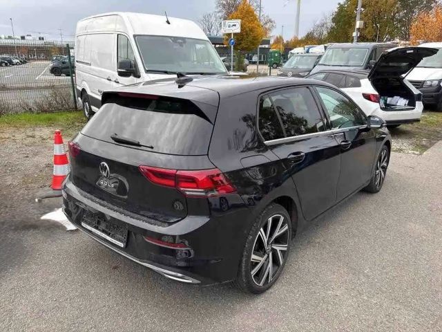 Volkswagen Golf 2.0 TDI DSG Style