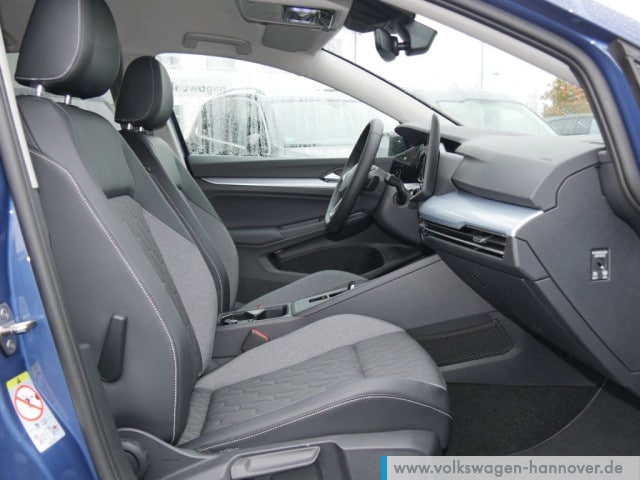 Volkswagen Golf 1.5 eTSI DSG