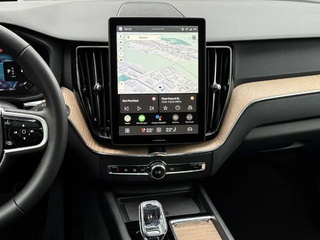 Volvo XC60 AWD Dark Plus