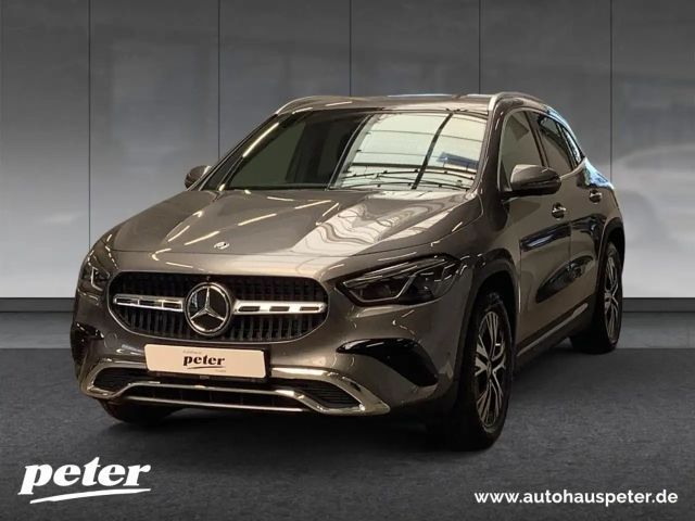 Mercedes-Benz GLA 200 Progressive