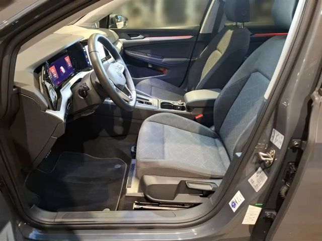 Volkswagen Golf 1.5 eTSI DSG Life