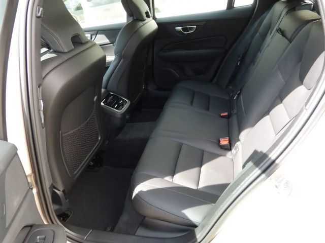 Volvo V60 Cross Country AWD Ultimate