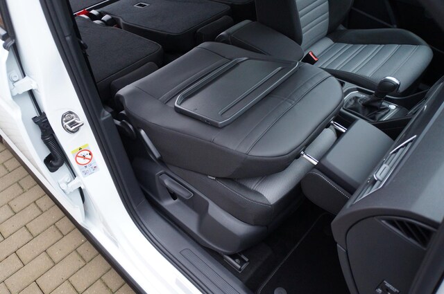 Volkswagen Touran 1.5 TSI DSG R-Line