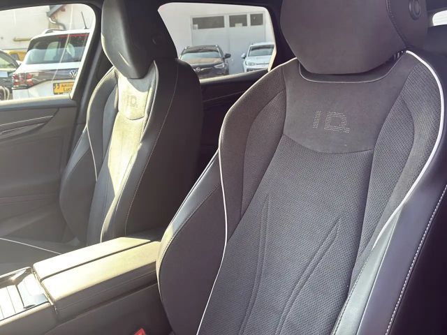 Volkswagen ID.7 IQ.Drive Pro