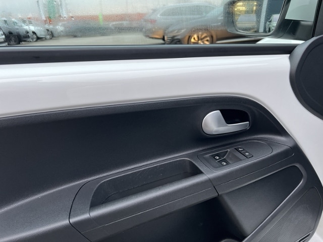 Volkswagen e-up! Plus Style