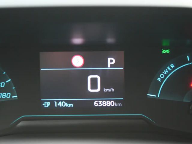 Peugeot E-2008 Active Pack