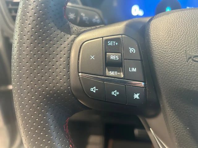 Ford Kuga Plug in Hybrid ST Line X