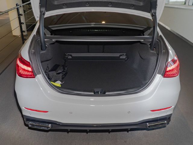 Mercedes-Benz C 220 AMG Line C 220 d Sedan