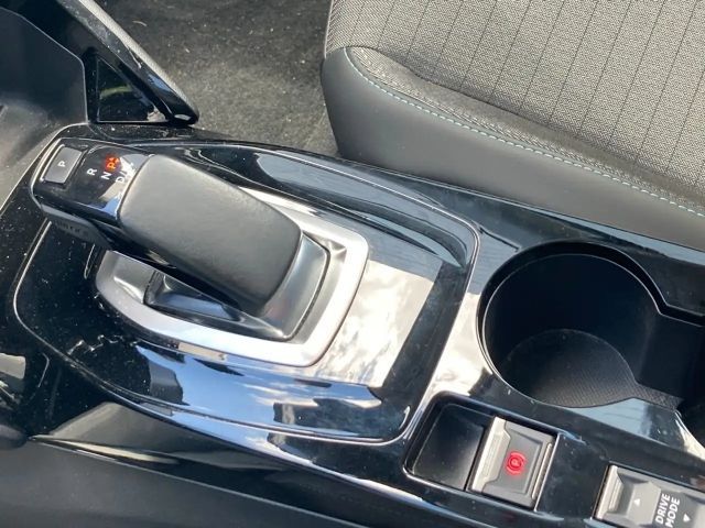 Peugeot E-208 e- Elektromotor 136 Rückfahrkamera mit 180°