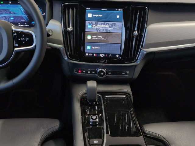 Volvo V90 Recharge T8