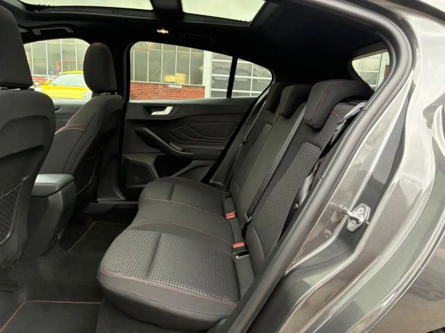 Ford Focus Limited ST Line