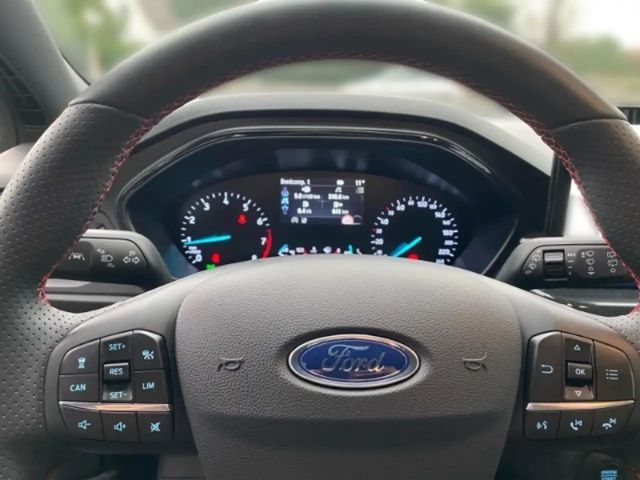 Ford Focus ST Line Wagon