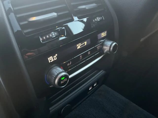 BMW 520 520d Luxury Line Touring xDrive