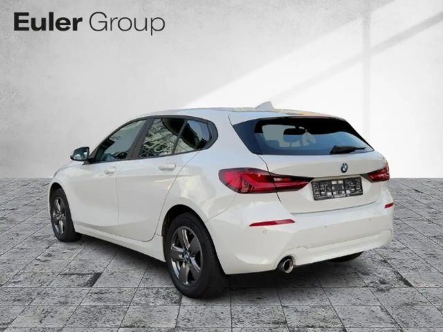 BMW 118 118i 5-deurs Sedan