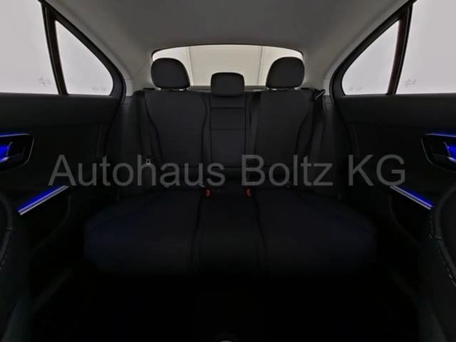 Mercedes-Benz C 180 AVANTGARDE Sedan