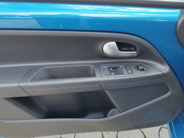 Volkswagen up! Move Move up!