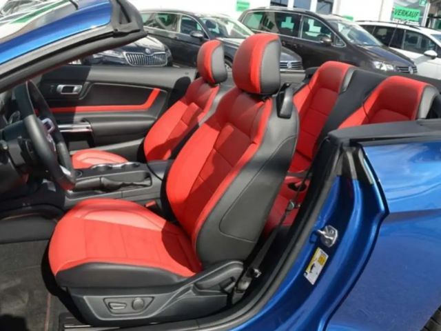 Ford Mustang Convertible GT 5.0 V8