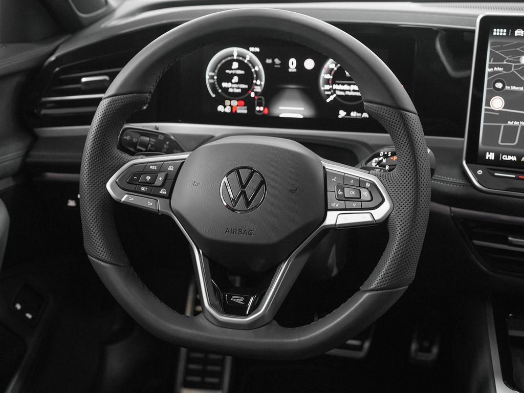 Volkswagen Passat R-Line eHybrid