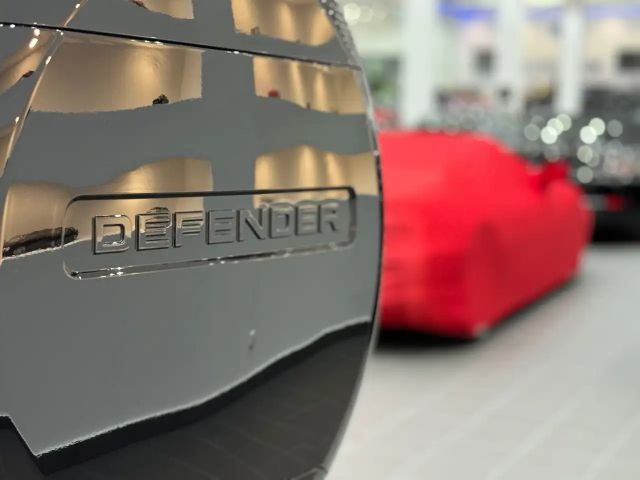 Land Rover Defender AWD D250 SE