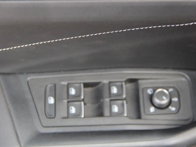 Volkswagen T-Roc 1.5 TSI R-Line Style