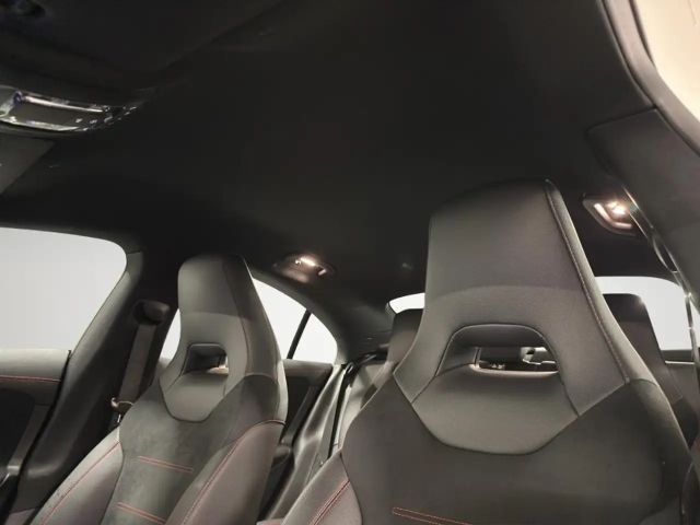 Mercedes-Benz CLA 200 AMG Line Coupé