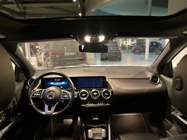 Mercedes-Benz GLA 200 Progressive