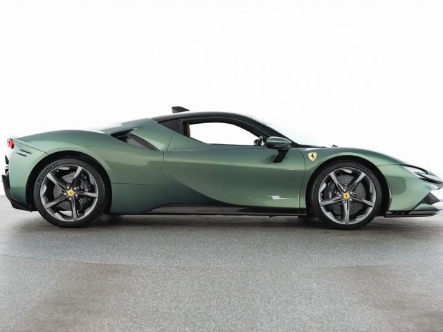 Ferrari SF90 Stradale