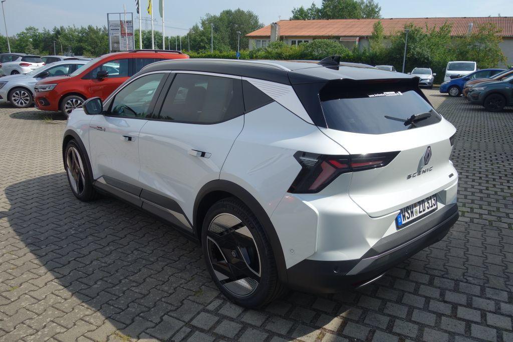 Renault Scenic E-Tech Iconic