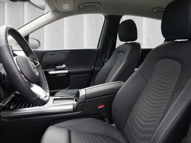 Mercedes-Benz B 200 B 200 d Progressive