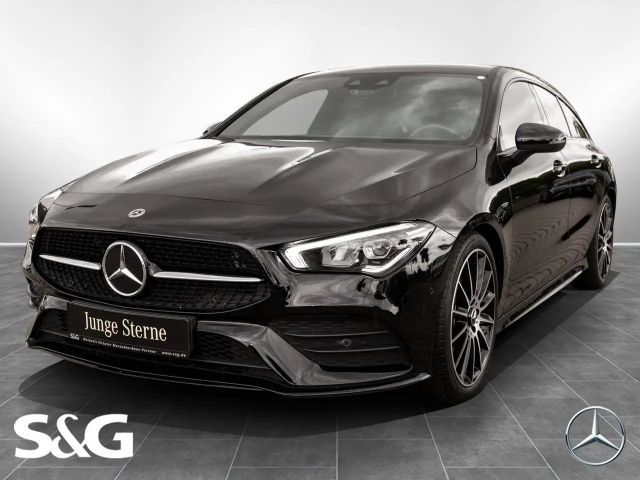 Mercedes-Benz CLA 200 AMG Line