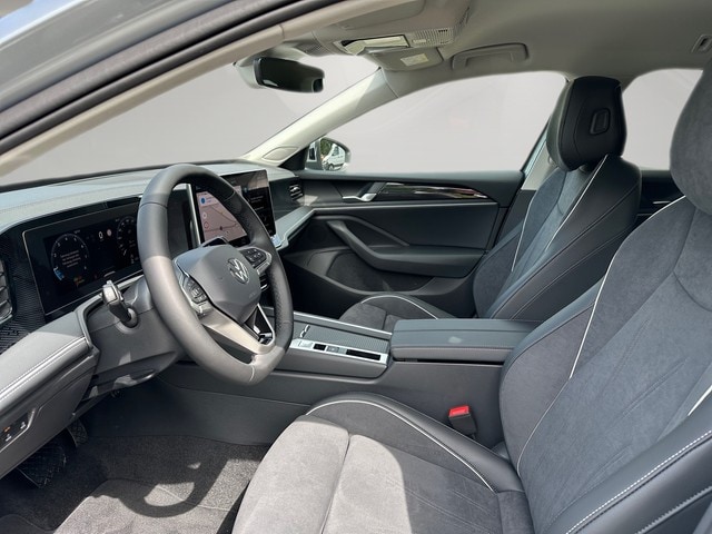 Volkswagen Passat 1.5 eTSI Business DSG