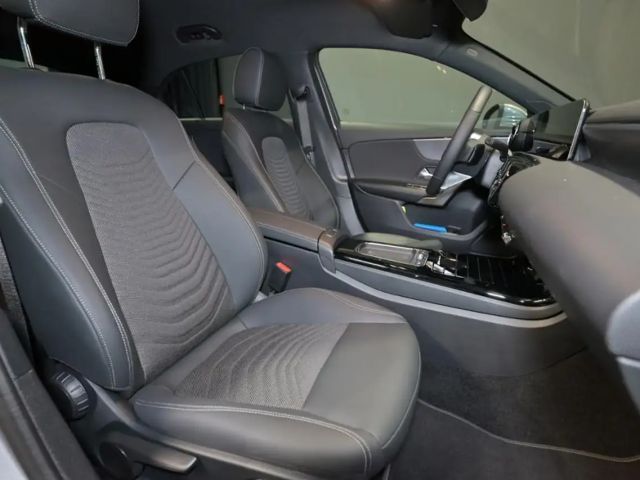 Mercedes-Benz A 180 Progressive