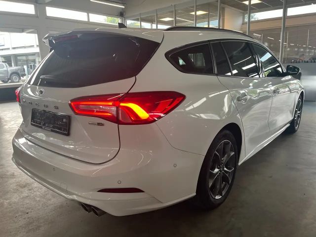 Ford Focus ST Line Wagon