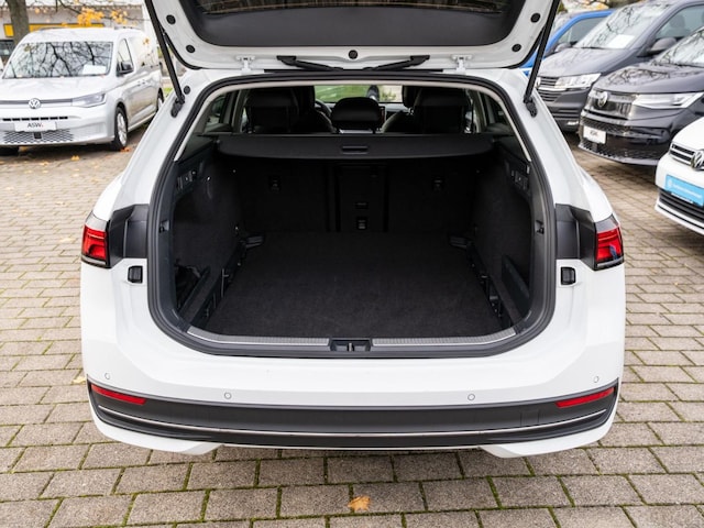 Volkswagen Passat 1.5 eTSI Business DSG Variant