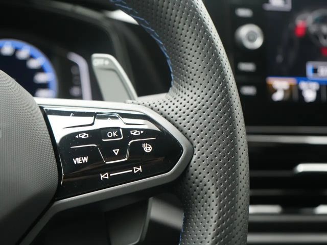 Volkswagen T-Roc R MATRIX AKRAPOVIC ACC DCC NAVI KAM SHZ