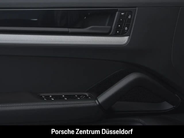 Porsche Cayenne BOSE Panoramadach LED-Matrix