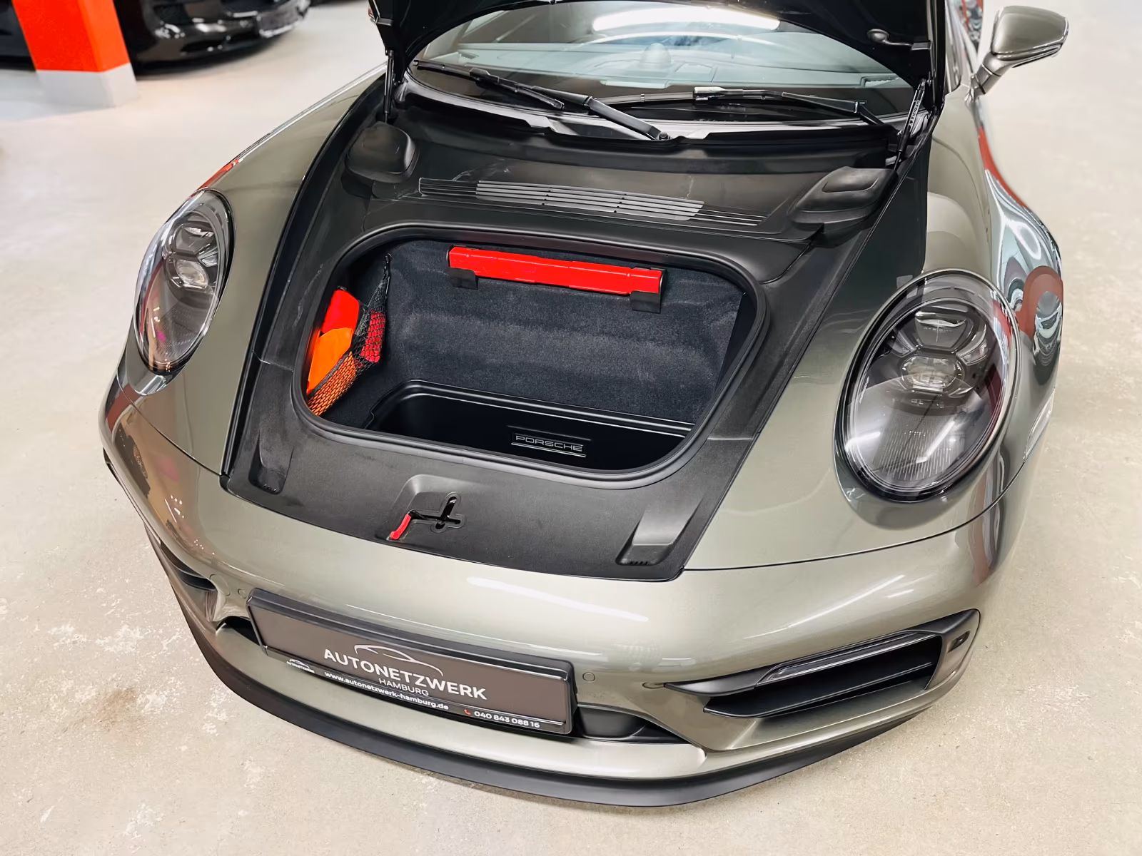 Porsche 911 992 Cabriolet Carrera GTS