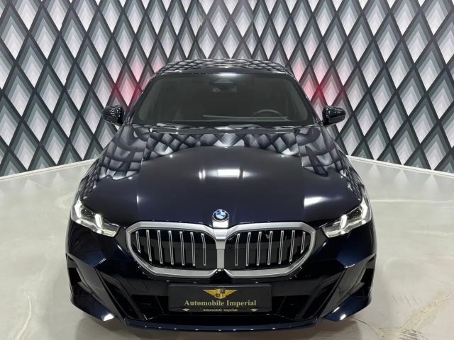 BMW 520 520d M-Sport Sedan xDrive