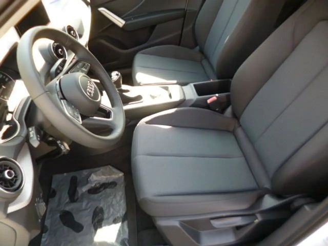 Audi Q2 30 TFSI Advance