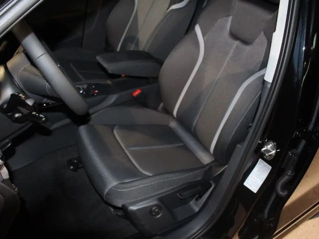 Audi Q2 S-Line S-Tronic