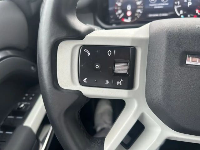 Land Rover Defender 110 D250 Dynamic SE