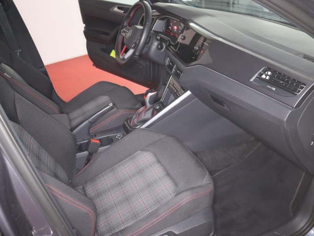 Volkswagen Polo 2.0 TSI DSG