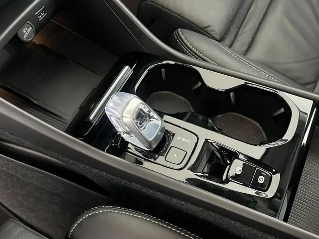 Volvo XC40 Recharge T5