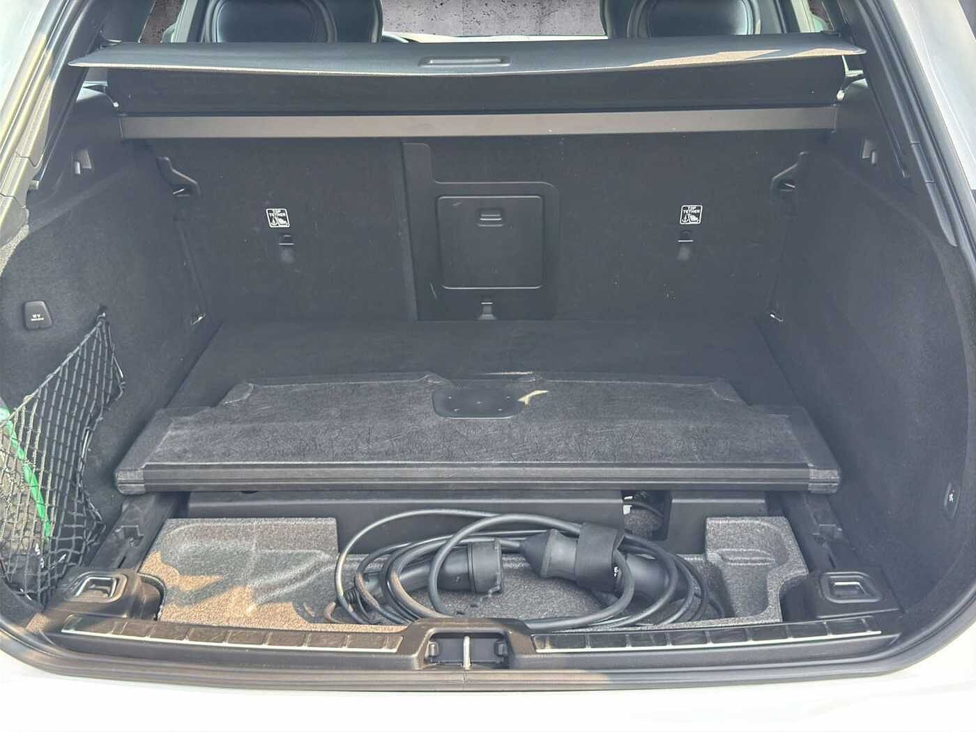 Volvo XC60 AWD R-Design Recharge T6