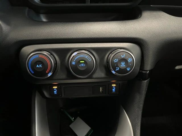 Toyota Yaris Active VVT-i